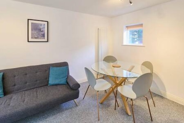 House | 2 bedrooms, iron/ironing board
