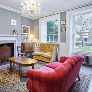 Casa | 5 quartos, ferros/tábuas de passar roupa