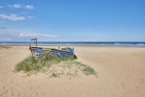 House | 3 bedrooms - Host Stay The Beach House (Redcar)