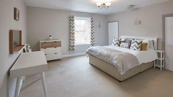 3 bedrooms, iron/ironing board, Internet