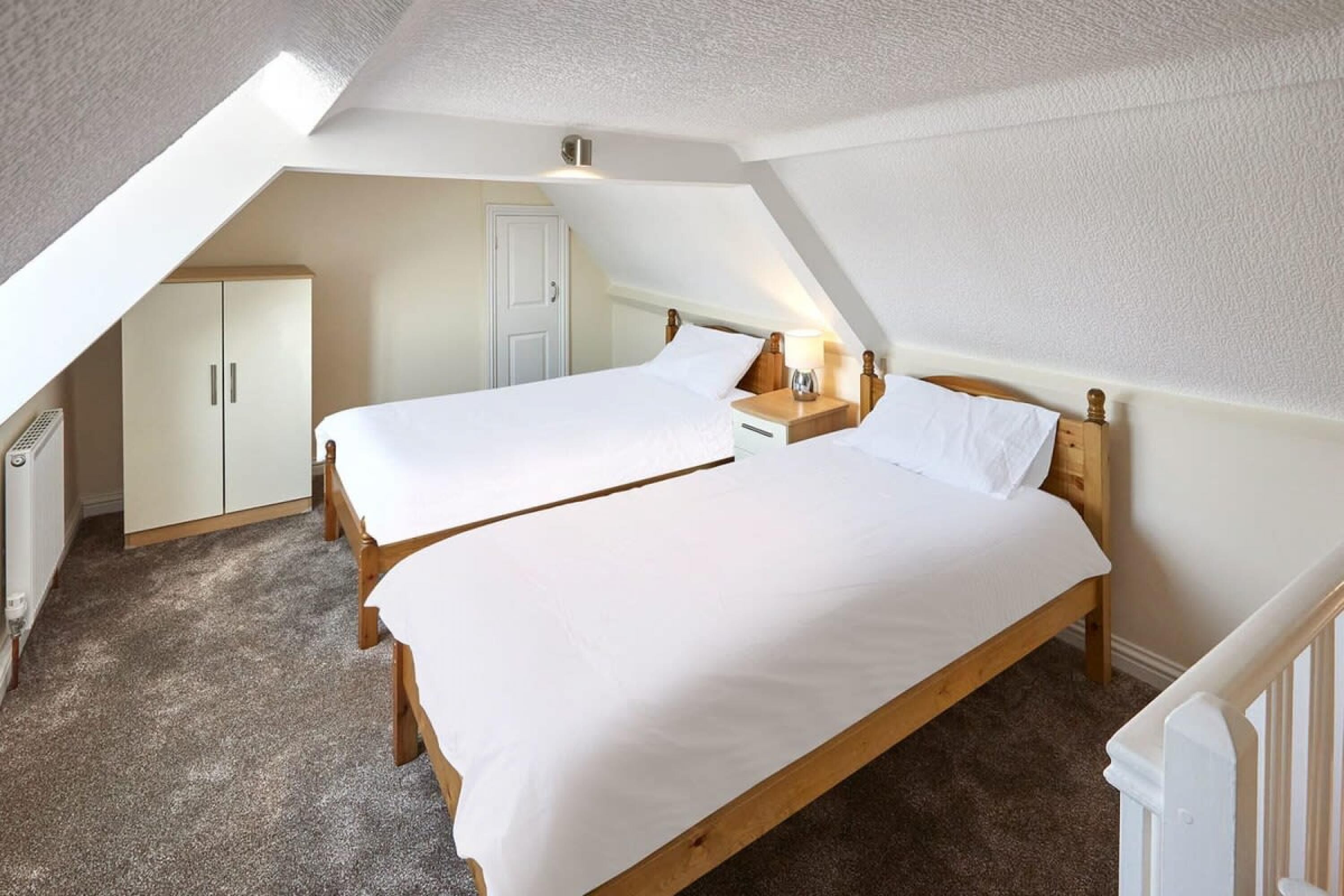 House | 2 bedrooms, iron/ironing board, Internet