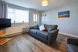 House | Interior - Host Stay Station View (Saltburn-by-the-Sea)