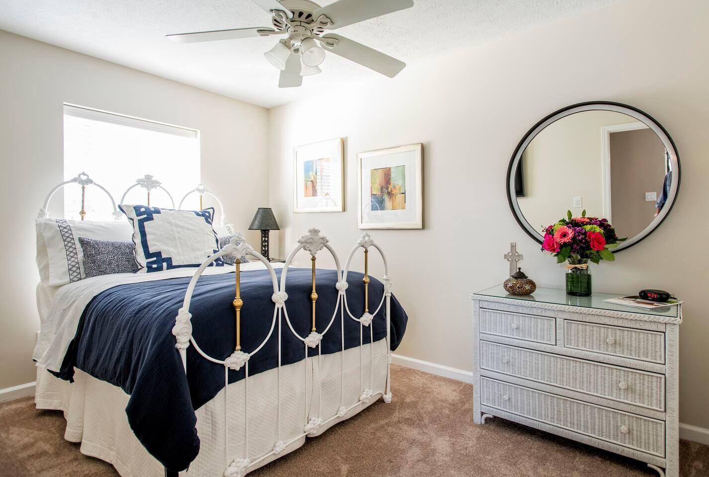 Heart of the Highlands, sleeps 5, great backyard!