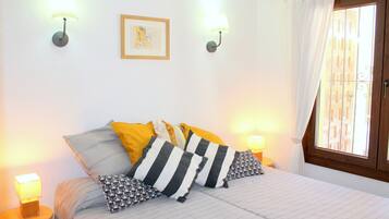 2 dormitorios, tabla de planchar con plancha, wifi gratis y ropa de cama