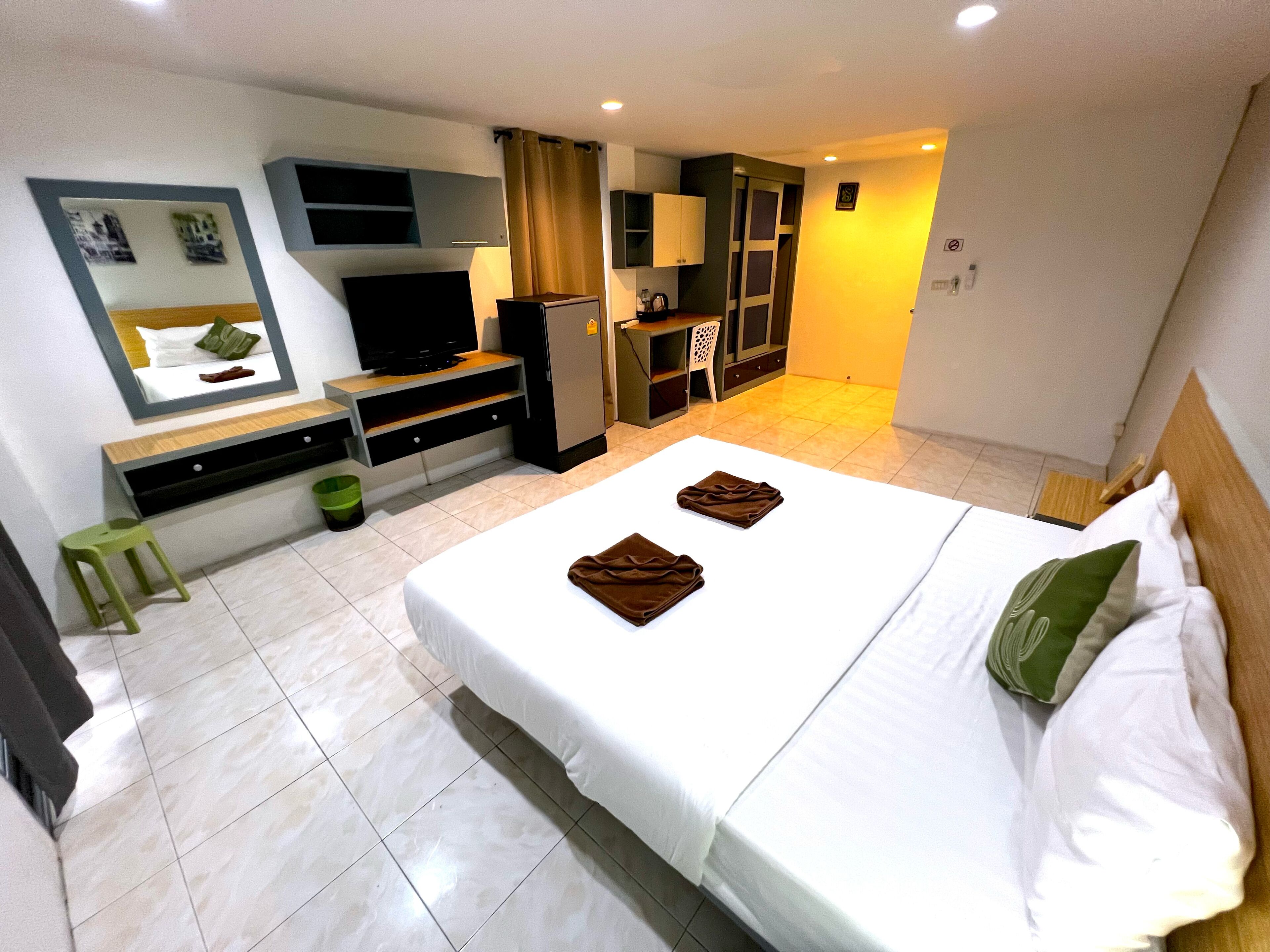 Deluxe Room | Free WiFi