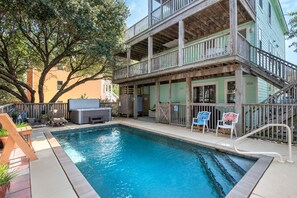 A heated pool - Summersalt: Private Pool | Hot Tub | Rec Room (Corolla)