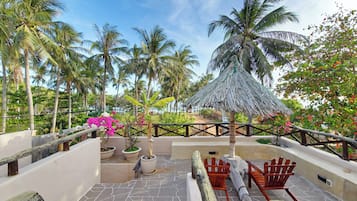 Biệt thự Junior, quang cảnh bãi biển | Hiên