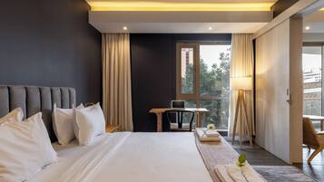 1 bedroom, in-room safe, iron/ironing board, free WiFi