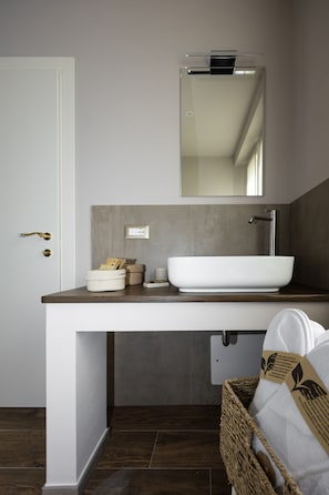 Bathroom - Palazzo Gessi Room and Breakfast (Borghi)