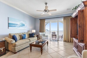 TV - 4th Floor Direct Oceanfront Cinnamon Beach 543! (Palm Coast)