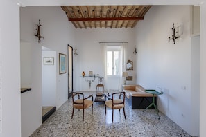 Living area - ROOFTOP FLAT. BREATHTAKING VIEWS (Roma)