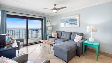 Smart TV, DVD player, stereo