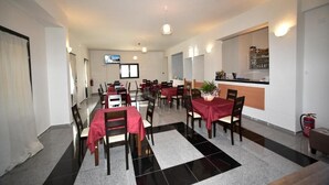 Unclassified image, 2 of 7, button - Chalkiotis hotel  (Lesvos)