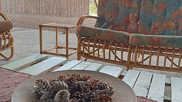Casa, 2 quartos, cozinha | Terraço/pátio