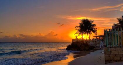 Queen Room with Pool View
