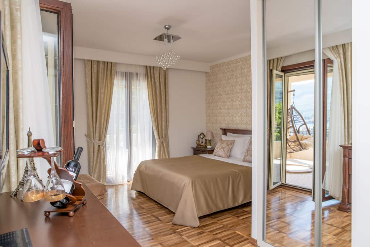 Studio, Sea View | 2 bilik tidur, meja, langsir/tirai gelap terus, kalis bunyi