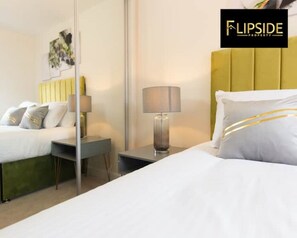 3 habitaciones, tabla de planchar con plancha, wifi y ropa de cama 