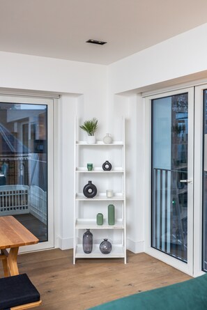 2 bedrooms, iron/ironing board, free WiFi - Luxury 2Bed Prime Location (London)