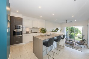 Dishwasher - The perfect home and location for Fun in the Sun at Harrington (Harrington)