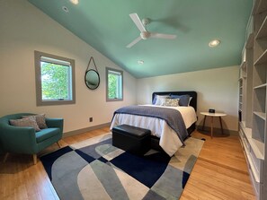 1 soverom, strykejern/-brett, wi-fi (inkludert) og sengetøy