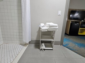 Room, 1 Queen Bed, Accessible, Non Smoking (Mobility, Roll-in Shower) | Bathroom | Rainfall showerhead, hair dryer, towels, soap