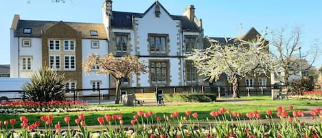 Business Apartment | Exterior