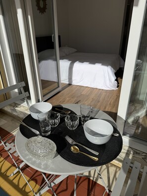 2 chambres, fer et planche à repasser, lit parapluie, Wi-Fi gratuit