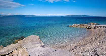 Cozy apartment ROXANNE wth sea view 300m from the beach