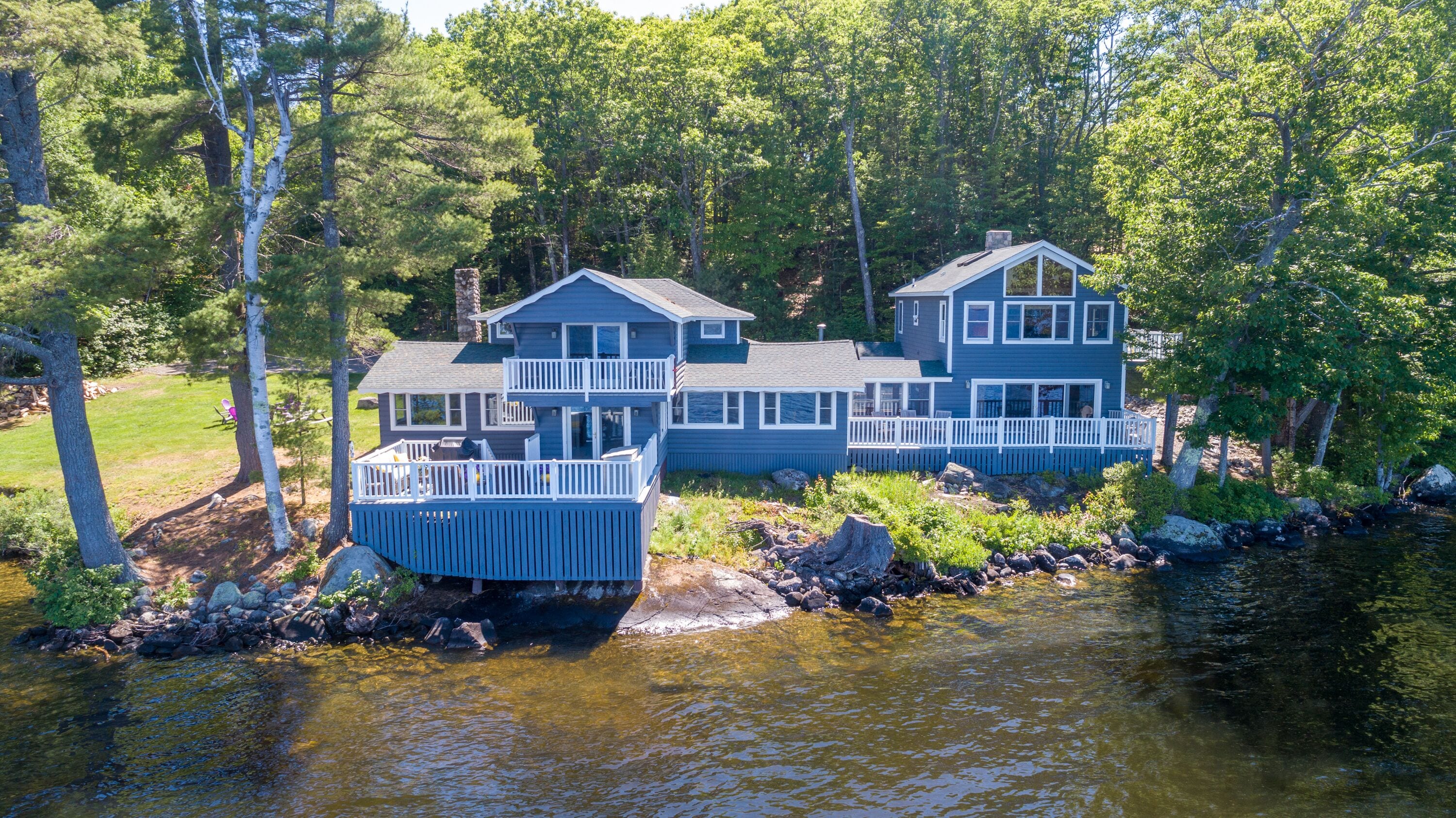 New for 2024! Incredible home on Long Lake that sleeps 22!