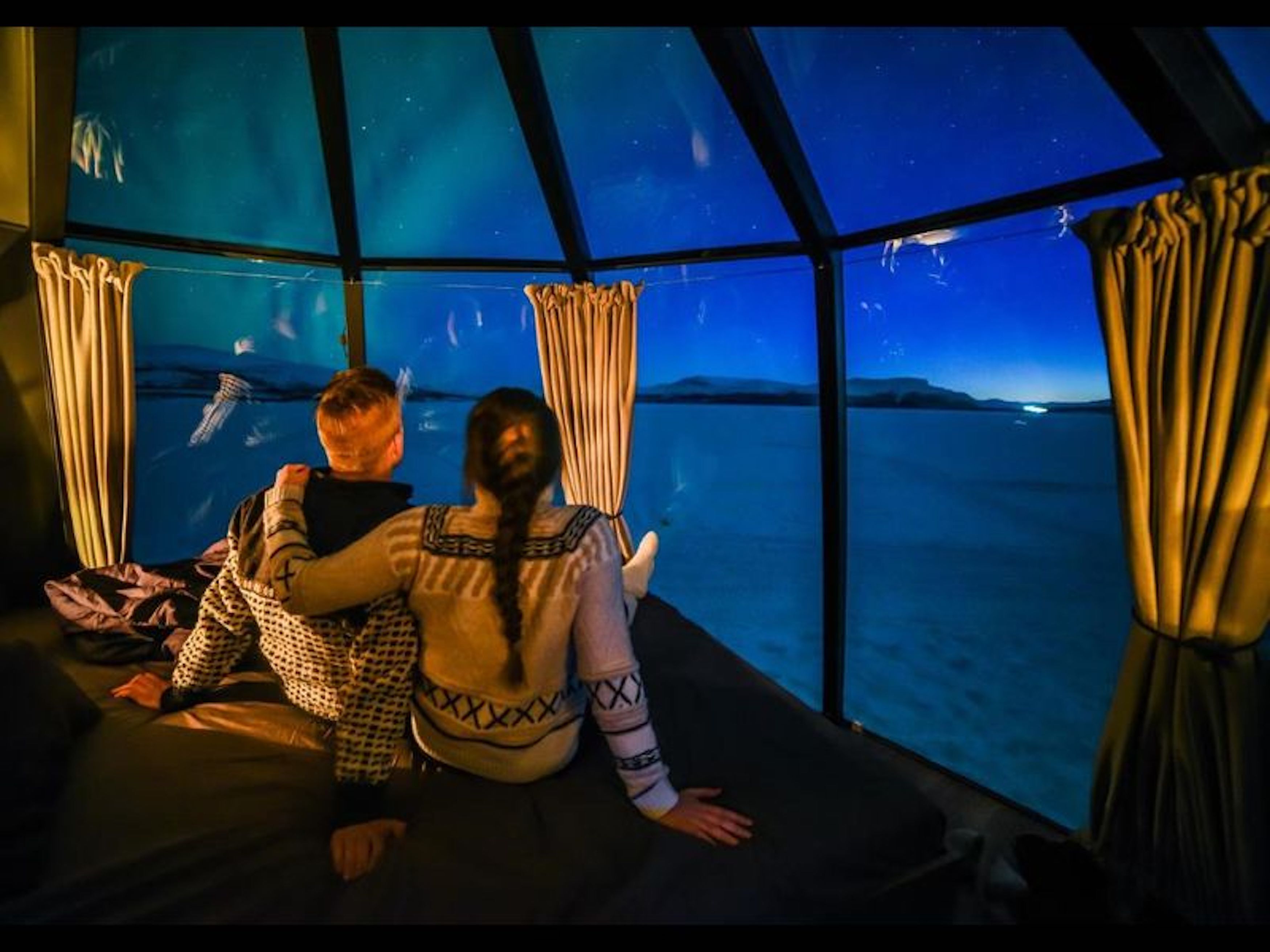 Room, 1 Bedroom, Smoking, Lake View | 1 bedroom