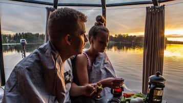 Room, 1 Bedroom, Smoking, Lake View | 1 bedroom