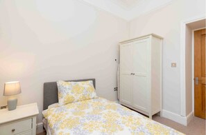 Apartament executiu | 2 dormitoris, llençols de cotó egipci i roba de llit d'alta qualitat 
