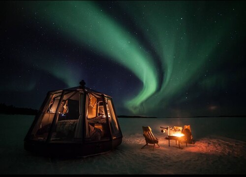 "glass Room Lake View: Luxury Getaway for two - Wild Nature Experience in Sweden"