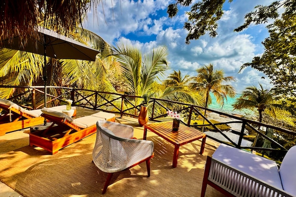 Suite Royale, 1 trĂšs grand lit, terrasse, vue lac | Terrasse/Patio