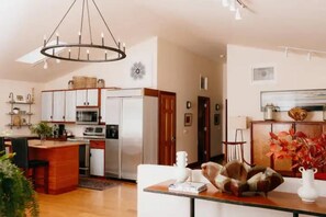 Interior - Downtown Luxe Modern Home (Cookeville)