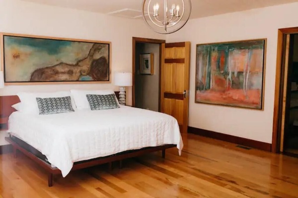 4 bedrooms, WiFi, bed sheets