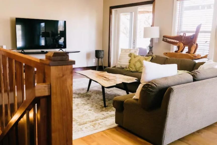 Downtown Luxe Modern Home - Cookeville, TN