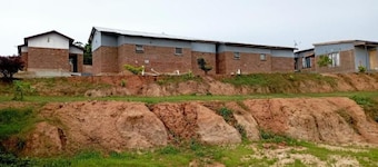 Dunduzu village lodge