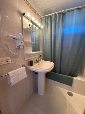Hair dryer, towels, toilet paper - Ultimate Relaxation in Private Pool Retreat by the Beach  (Punta Mujeres)