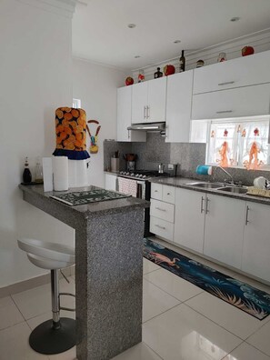 Private kitchen - 10 minuti dal aereoporto. Porta tutta la famiglia in questa fantastica casa (La Romana)