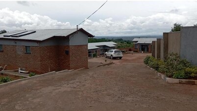 Dunduzu village lodge