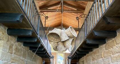 "Au Petit Grammont" Magnifique BĂątisse avec piscine et jacuzzi.