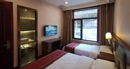 Beijing Huiqing Garden Bussiness Hotel