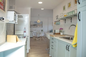 Microwave, stovetop - Beachfront apartment with terrace  (Sanlúcar de Barrameda)