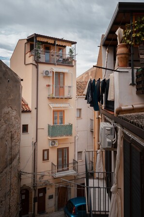 Exterior - Uno Scorcio sulla Rocca by Wonderful Italy (Cefalù)