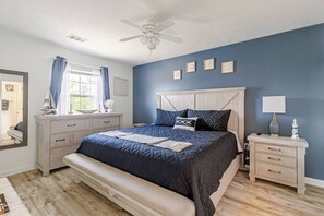 2 bedrooms, iron/ironing board, travel crib, WiFi (free) - Charming 2BR Condo w/Pools, Hot Tub & Waterway Views Near Myrtle Bch Attractions (Myrtle Beach)