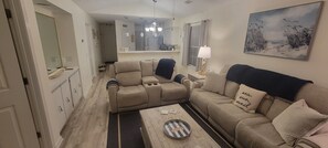 Smart TV - Charming 2BR Condo w/Pools, Hot Tub & Waterway Views Near Myrtle Bch Attractions (Myrtle Beach)