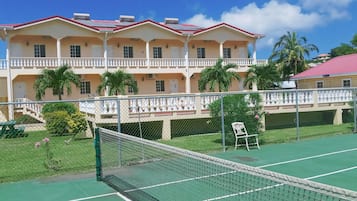Tennis court