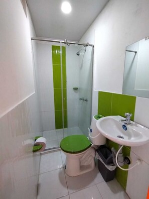 Bathroom - Finca Hotel La Fragata (Santa Rosa de Cabal)