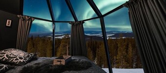 "mountain Glass Room: Luxury Getaway for two - Wild Nature Experience in Sweden"